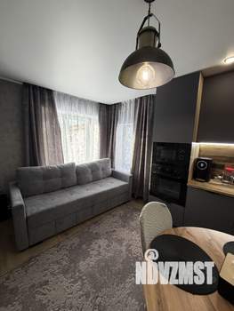 Дом 180м&sup2;, 2-этажный, участок 8 сот.  