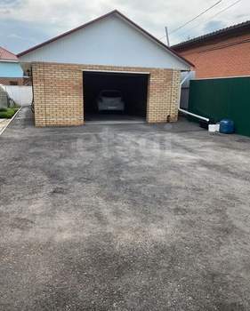 Дом 300м&sup2;, 2-этажный, участок 10 сот.  