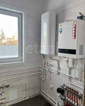 Дом 140м&sup2;, 2-этажный, участок 4 сот.  