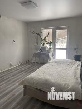 Дом 90м&sup2;, 2-этажный, участок 687 сот.  