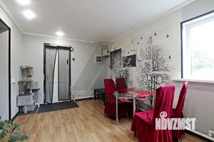 Дом 247м&sup2;, 2-этажный, участок 5 сот.  