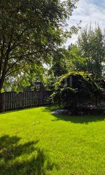 Дом 225м&sup2;, 2-этажный, участок 9 сот.  