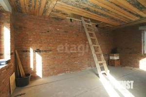 Дом 180м², 3-этажный, участок 3 сот.  