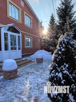 Коттедж 346м&sup2;, 2-этажный, участок 10 сот.  