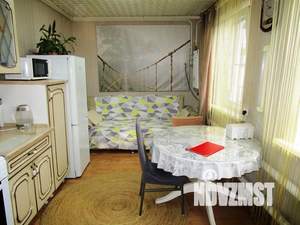 Дом 124м², 2-этажный, участок 6 сот.  