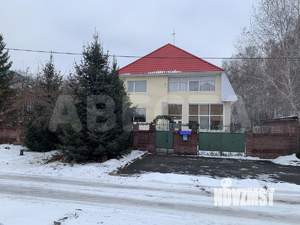 Коттедж 388м&sup2;, 2-этажный, участок 20 сот.  