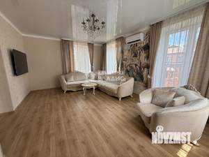 Дом 247м&sup2;, 2-этажный, участок 9 сот.  