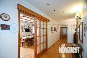 Коттедж 240м², 2-этажный, участок 10 сот.  