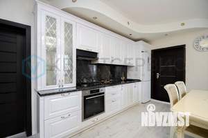 Дом 200м&sup2;, 2-этажный, участок 7 сот.  