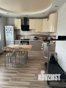 Коттедж 111м², 2-этажный, участок 3 сот.  