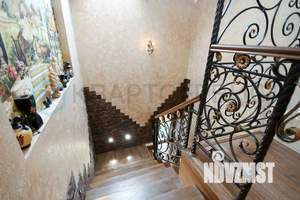 Дом 180м&sup2;, 2-этажный, участок 5 сот.  