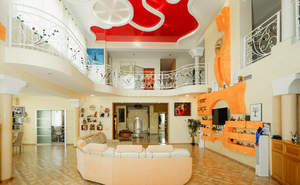 Дом 800м&sup2;, 3-этажный, участок 20 сот.  