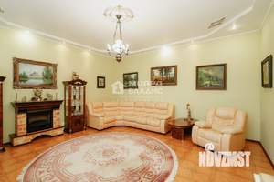 Таунхаус 265м², 2-этажный, участок 5 сот.  