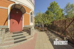 Дом 210м², 3-этажный, участок 7 сот.  