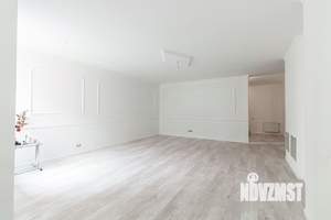 Коттедж 375м², 2-этажный, участок 6 сот.  