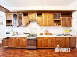 Коттедж 284м&sup2;, 2-этажный, участок 3 сот.  