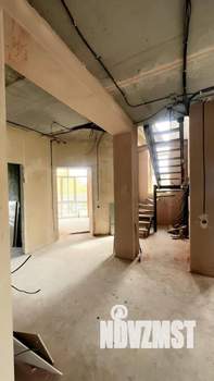 Коттедж 232м², 2-этажный, участок 8 сот.  