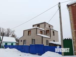 Дом 200м&sup2;, 3-этажный, участок 6 сот.  