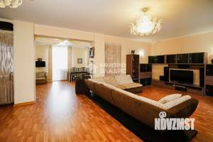 Дом 1410м², 3-этажный, участок 28 сот.  