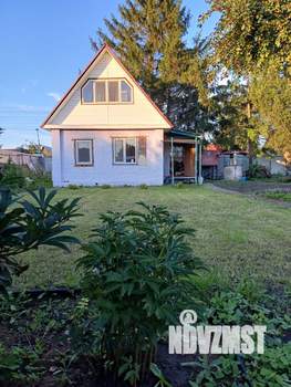 Дом 30м&sup2;, 2-этажный, участок 5 сот.  