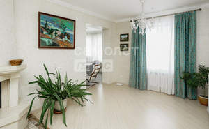 Дом 325м&sup2;, 3-этажный, участок 10 сот.  