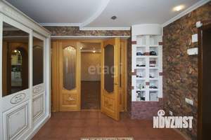 Дом 235м², 3-этажный, участок 6 сот.  