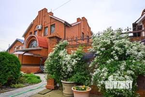 Коттедж 300м², 3-этажный, участок 9 сот.  