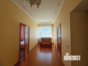 Дом 265м², 2-этажный, участок 6 сот.  