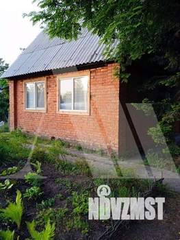 Дом 30м&sup2;, 2-этажный, участок 9 сот.  