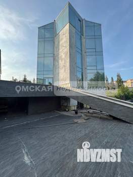 Коттедж 1070м&sup2;, 5-этажный, участок 20 сот.  