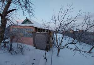 Дом 18м&sup2;, 2-этажный, участок 6 сот.  