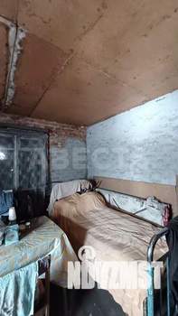 Дом 15м&sup2;, 1-этажный, участок 4 сот.  