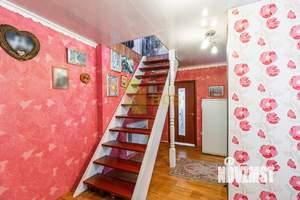 Дом 132м&sup2;, 2-этажный, участок 3 сот.  