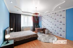 Коттедж 390м², 3-этажный, участок 7 сот.  