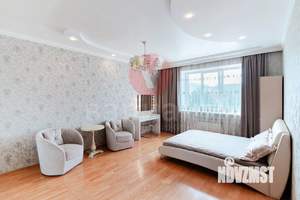Коттедж 390м², 3-этажный, участок 7 сот.  