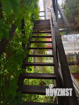 Дом 60м&sup2;, 2-этажный, участок 6 сот.  