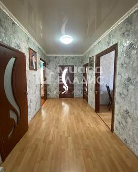 Дом 105м&sup2;, 1-этажный, участок 6 сот.  