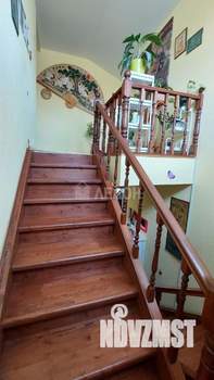 Дом 146м&sup2;, 2-этажный, участок 8 сот.  