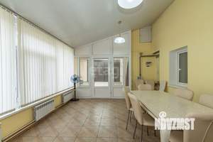 Дом 221м², 1-этажный, участок 2 сот.  