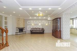 Дом 320м², 2-этажный, участок 10 сот.  