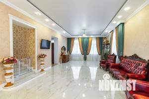 Коттедж 252м&sup2;, 2-этажный, участок 5 сот.  