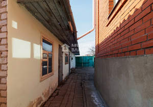 Дом 389м&sup2;, 3-этажный, участок 5 сот.  