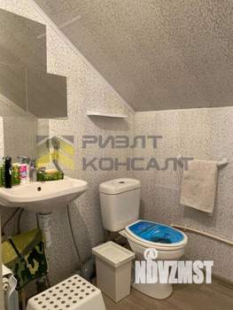 Дом 190м&sup2;, 2-этажный, участок 3 сот.  