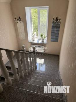 Дом 247м&sup2;, 2-этажный, участок 9 сот.  