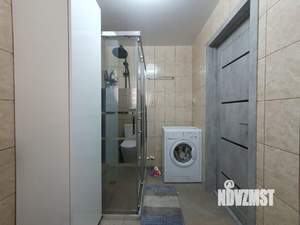 Дом 100м&sup2;, 2-этажный, участок 6 сот.  