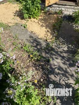 Дом 25м&sup2;, 2-этажный, участок 6 сот.  