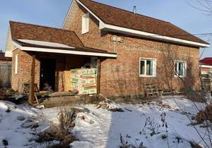 Дом 130м&sup2;, 2-этажный, участок 4 сот.  