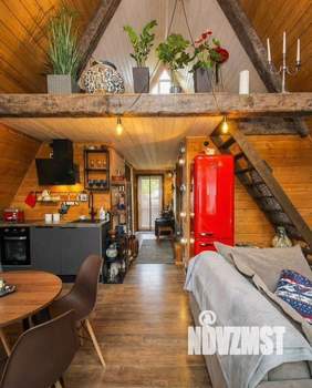 Дом 93м&sup2;, 2-этажный, участок 5 сот.  