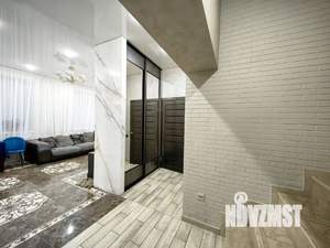 Коттедж 200м², 2-этажный, участок 6 сот.  