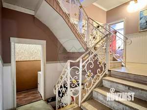 Коттедж 300м², 3-этажный, участок 7 сот.  